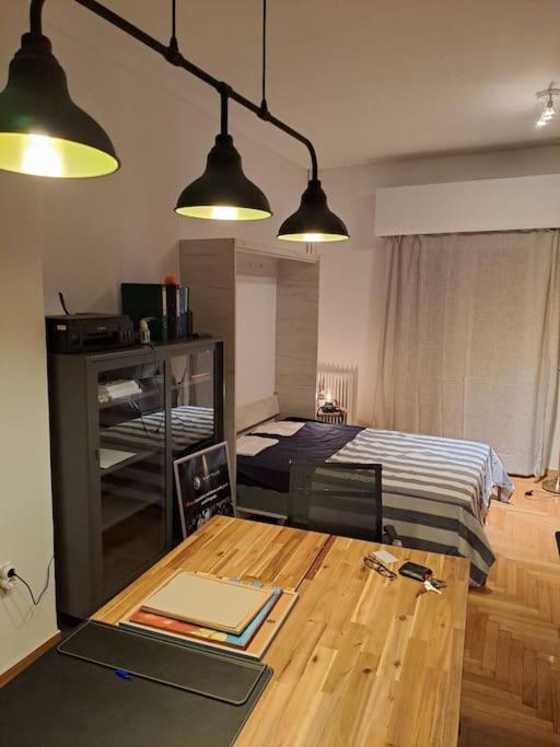 Chic Comfort: Where Cozy Meets Professional Atenas Exterior foto